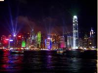 Hong Kong - Die Hotelgruppe Ritz Carlton erg�nzt die Skyline durch ein neues Hotelgeb�ude
